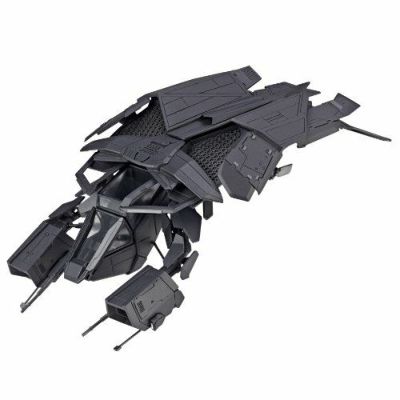 特撮リボルテック051 ダークナイト・ライジング ザ・バット ノンスケール ABS&amp;PVC製 塗装済み アクションフィギュア Amazon.co.jp: 特撮リボルテック051 ダークナイト・ライジング